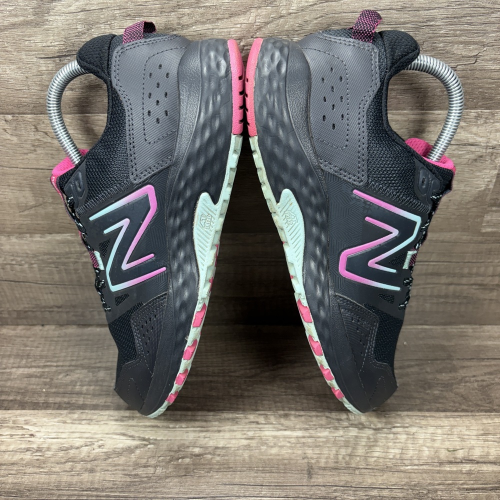 New Balance 410 v8 Black Womens US Size 9 Wide EUR 40.5 WT410LC8 Running Shoes - Picture 7 of 10